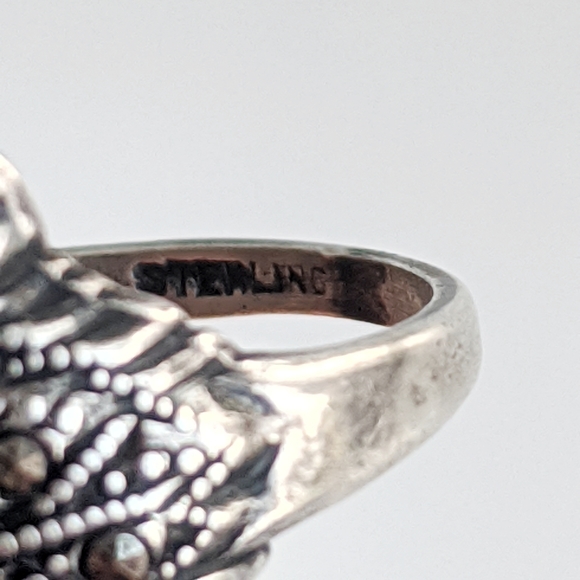 Small Sterling and Marcasite Art Nouveau Ring Sz 4.75 - Picture 9 of 10